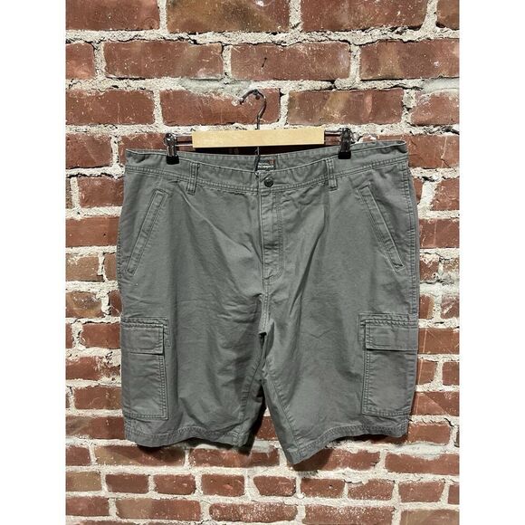 Royal Robbins Mens Green Canvas Cargo Shorts Size 42 - Picture 1 of 3